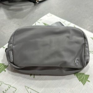 NWT Lululemon Everywhere Belt Bag